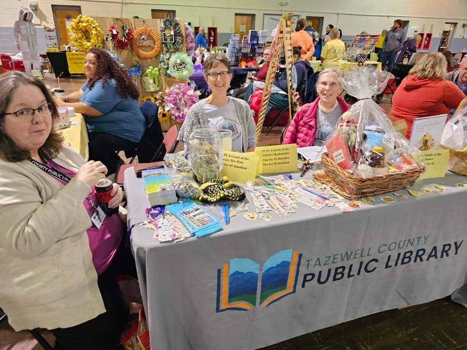 Decorative image of Friends of the Library at Outreach Event